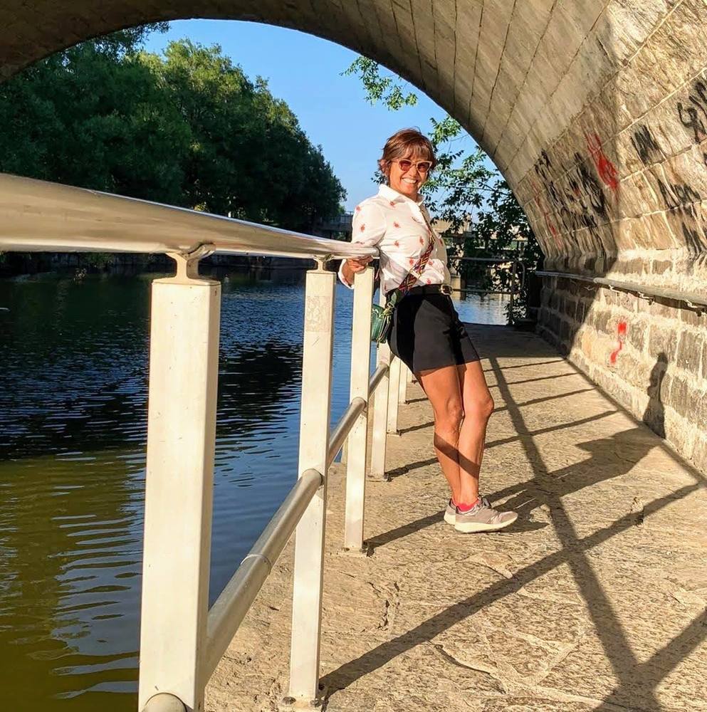 Meet your Posher, Laura